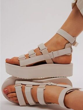 Flatform Mevia Gladiator Sandals in Birch